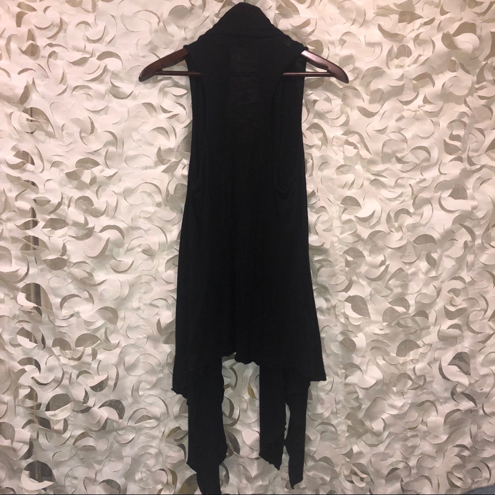Mod Hi-Lo Drape Vest - Picture 3 of 6